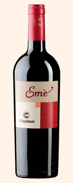 Bottiglia Emè vino rosso di selezione aziendale